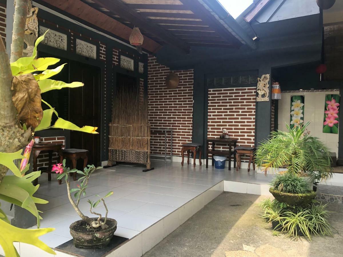 Rama Homestay Ubud Esterno foto